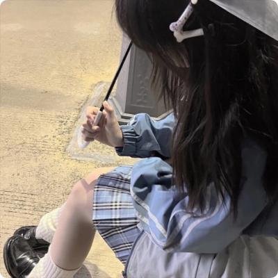 蓝色长袍